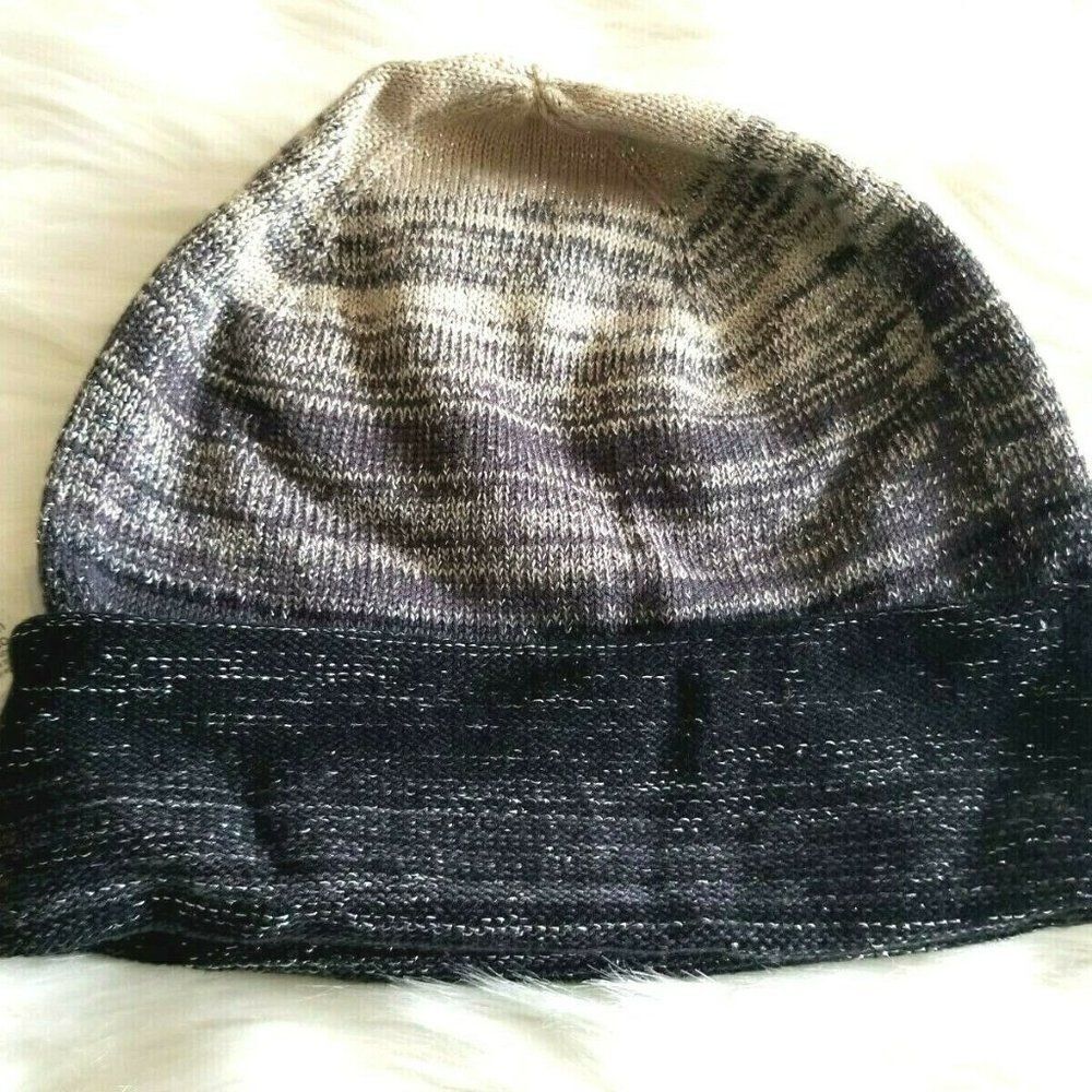 TOMMY HILFIGER Gray  Beanie  Hat NWT 898